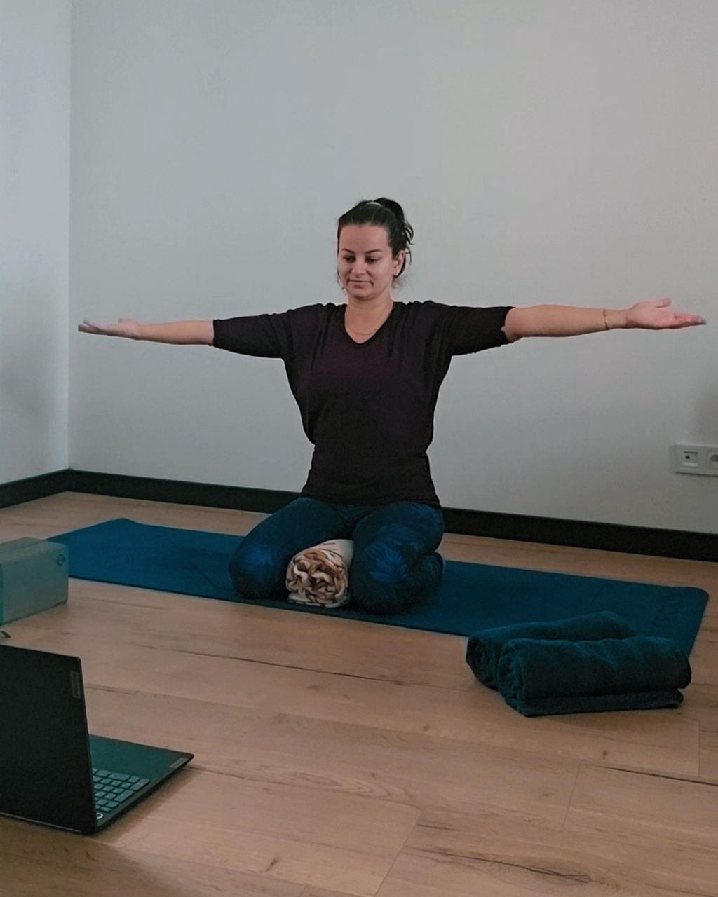 online joga, online kurz jogy, online lekcie jogy, online hodiny jogy